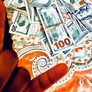 Meet your Posher, Chango